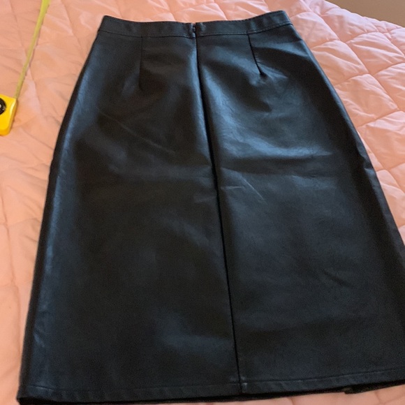💜 JMC Faux Leather Pencil Skirt - Picture 7 of 12